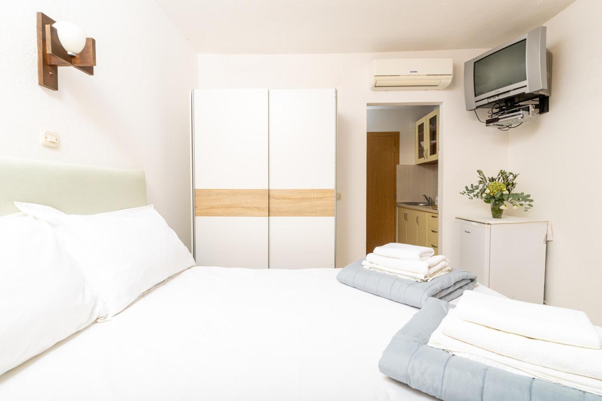 Apartmani Ruzica Zastrazisce Bagian luar foto
